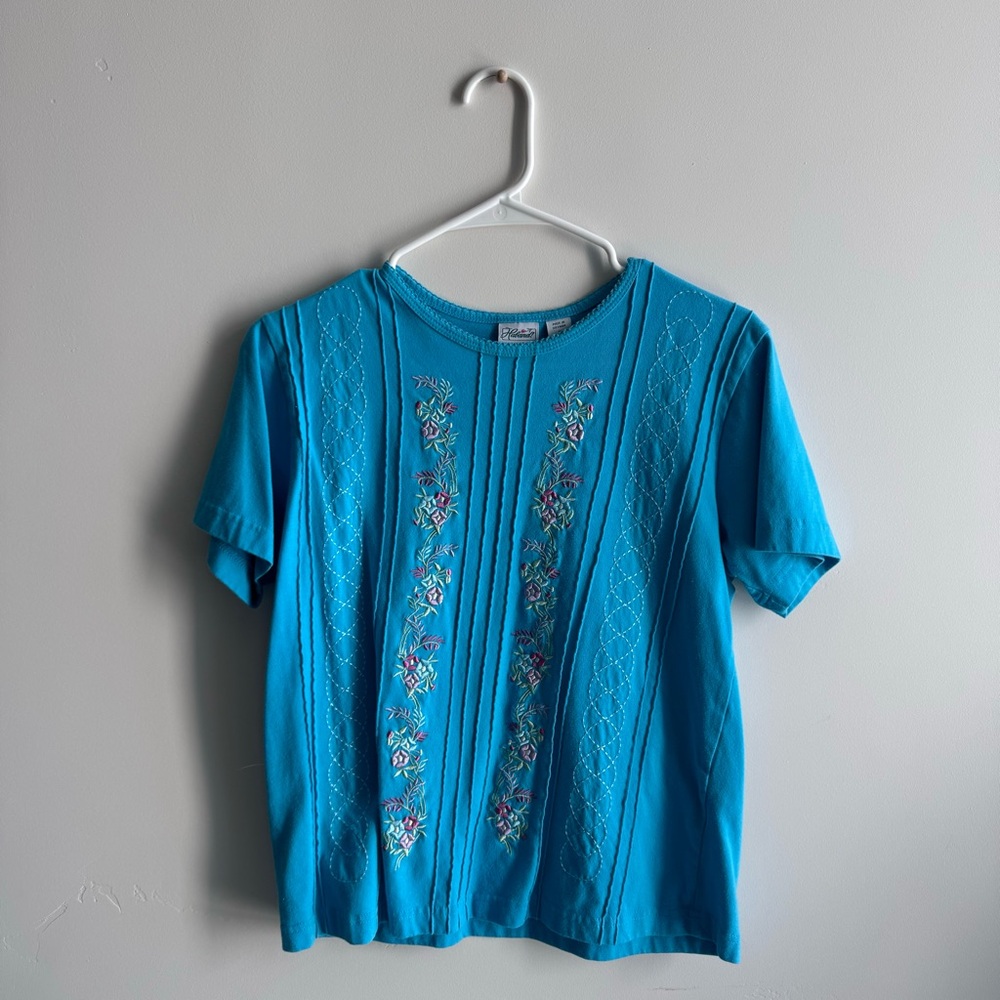 Vintage grandma style tee